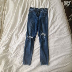 Old navy raw hem Rockstar skinny jeans